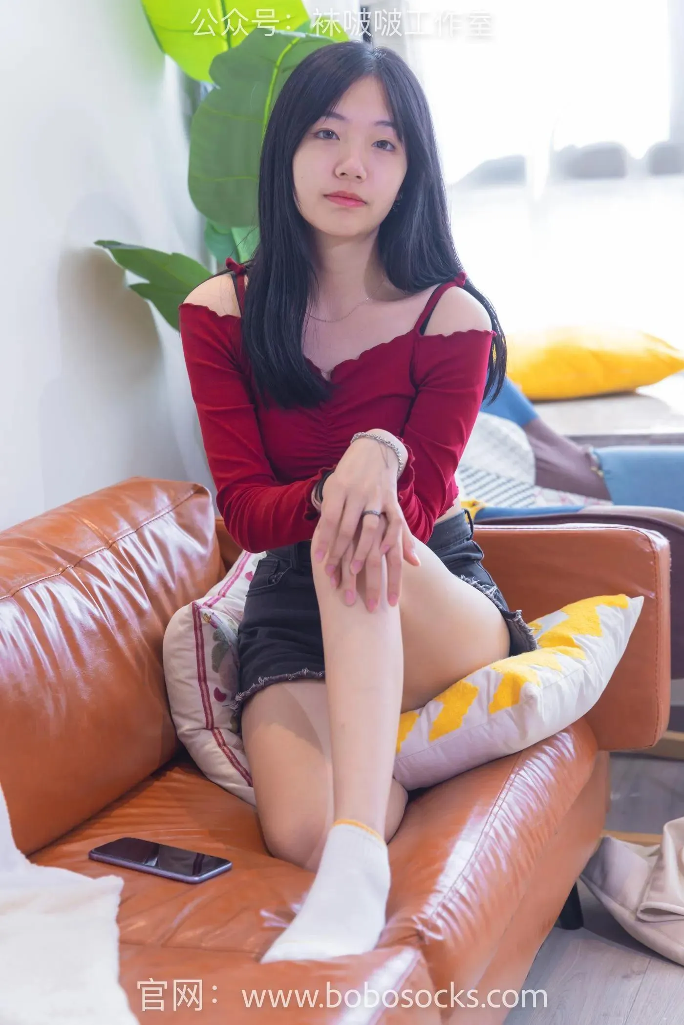 [BoBoSocks袜啵啵]NO.120 小甜豆-高跟长靴、白棉袜、裸足 [170P]插图9